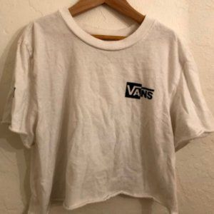 vans cropped tee
